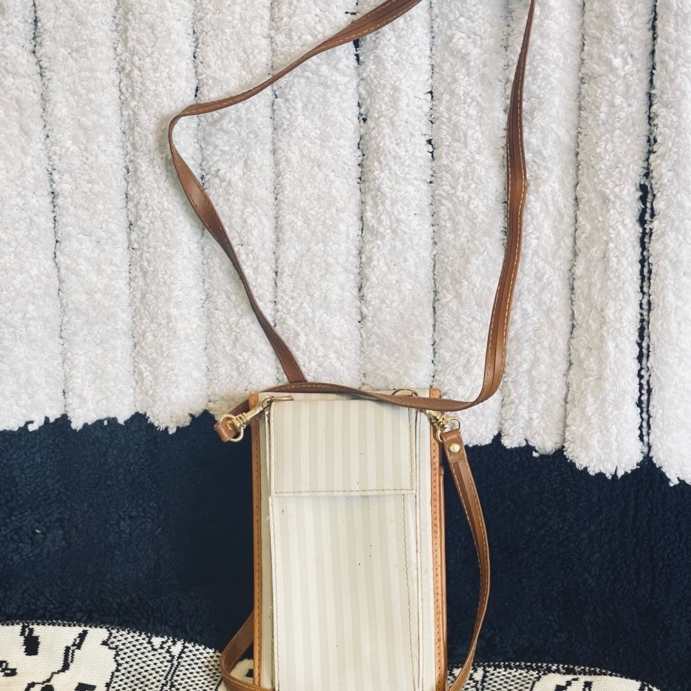 Allan Edward leather purse - Picture 3 of 10